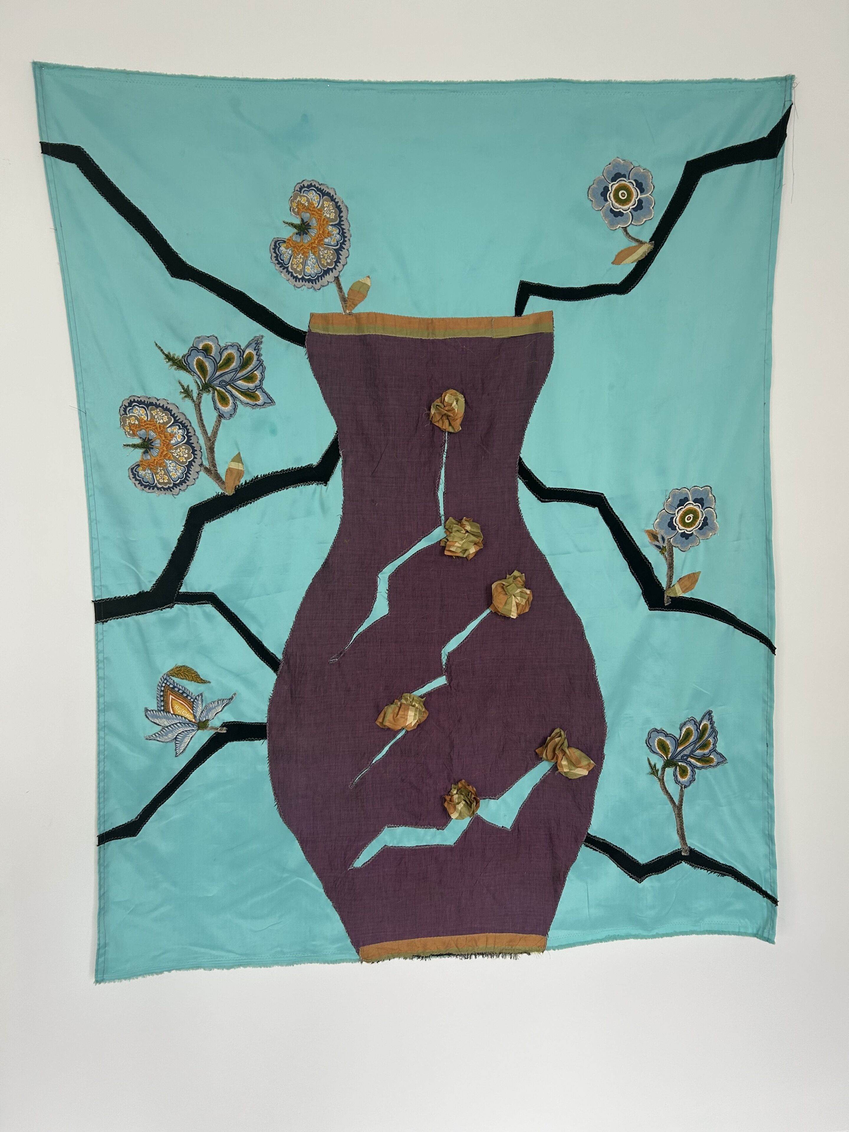 Vase  Design: Jason Martin, Tara Quackenbush, Kersten Lorcher 
Sewing and finishing Hana van der Kolk